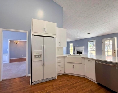 2029 Manor Oak Lane - Photo Thumbnail 13