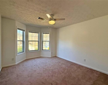2029 Manor Oak Lane - Photo Thumbnail 20