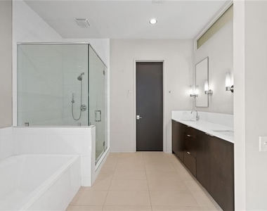 721 Longleaf Drive Ne - Photo Thumbnail 21