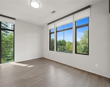 721 Longleaf Drive Ne - Photo Thumbnail 29
