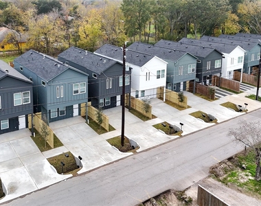 1211 Dewalt Street - Photo Thumbnail 26