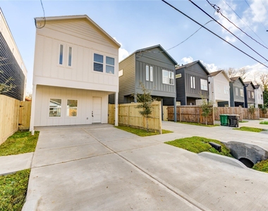 1211 Dewalt Street - Photo Thumbnail 1