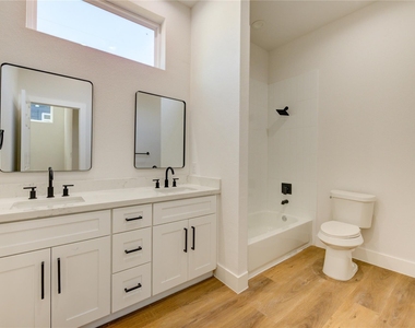 1211 Dewalt Street - Photo Thumbnail 16