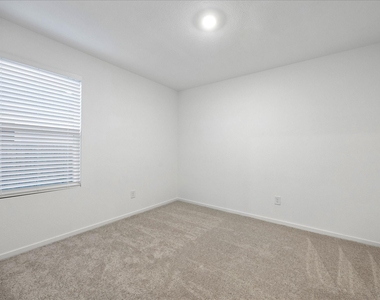 337 Grayson Baw Lane - Photo Thumbnail 15