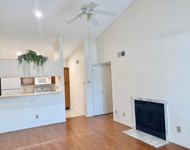 2121 El Paseo Street - Photo Thumbnail 1