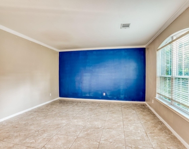 2309 San Augustine Lane - Photo Thumbnail 8