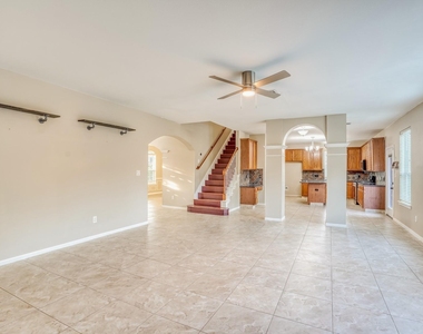 2309 San Augustine Lane - Photo Thumbnail 4