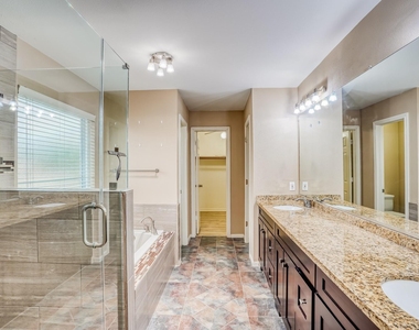 2309 San Augustine Lane - Photo Thumbnail 10
