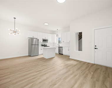 9709 Pelsey Street - Photo Thumbnail 13