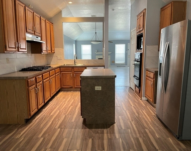 2318 Pheasant Creek - Photo Thumbnail 1