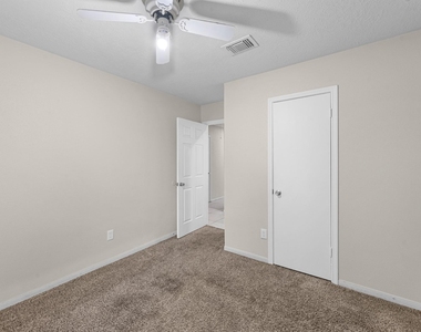 19403 Bristlestar Drive - Photo Thumbnail 14