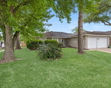 19403 Bristlestar Drive - Photo Thumbnail 2