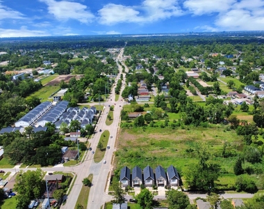 1042 Homer Street - Photo Thumbnail 39