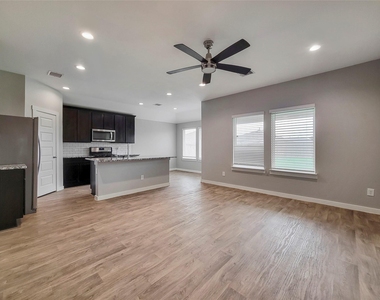 8122 Hush Heights Drive - Photo Thumbnail 1