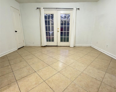 6406 Tall Willow Drive - Photo Thumbnail 9