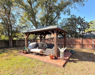 6406 Tall Willow Drive - Photo Thumbnail 16