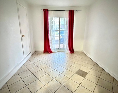 6406 Tall Willow Drive - Photo Thumbnail 11