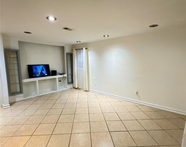 6406 Tall Willow Drive - Photo Thumbnail 6