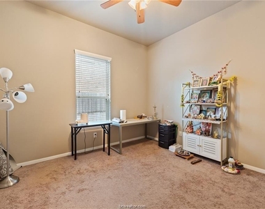 2523 Warkworth Lane - Photo Thumbnail 10