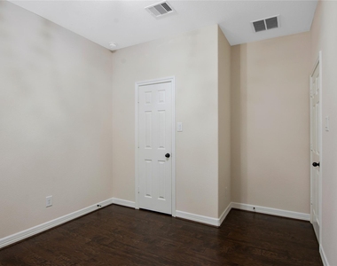 19826 Summit Crest Court - Photo Thumbnail 23