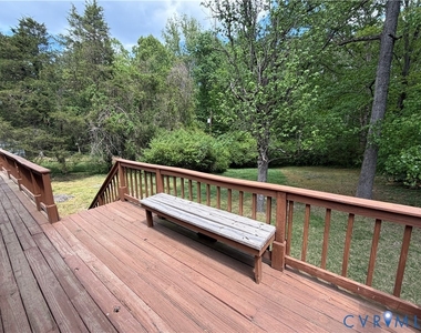 11402 Creekside Drive - Photo Thumbnail 17