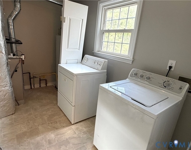 11402 Creekside Drive - Photo Thumbnail 5