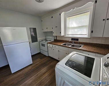 1400 Williamsburg Road - Photo Thumbnail 4