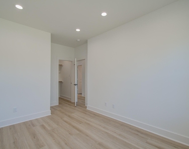 4425 Providence Street - Photo Thumbnail 24