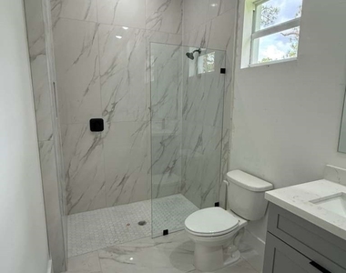 723 Epps Brown Street E - Photo Thumbnail 21