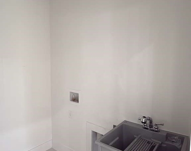 723 Epps Brown Street E - Photo Thumbnail 23