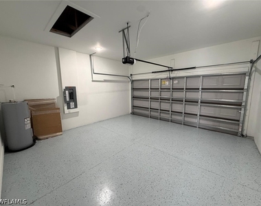 1089 Eisenhower Boulevard - Photo Thumbnail 20
