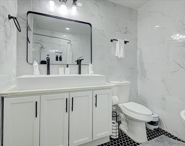 7310 Corta Calle Drive - Photo Thumbnail 22