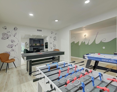 7310 Corta Calle Drive - Photo Thumbnail 16