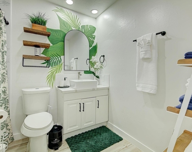 7310 Corta Calle Drive - Photo Thumbnail 27