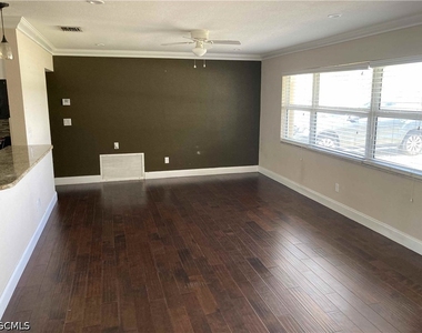 724 Sesame Court - Photo Thumbnail 4