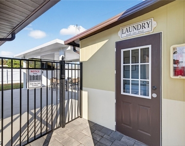4831 Tudor Drive - Photo Thumbnail 10