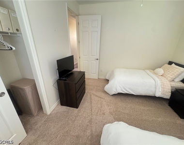 11907 Nalda Street - Photo Thumbnail 18