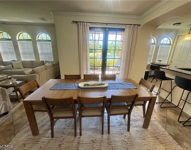 11907 Nalda Street - Photo Thumbnail 3