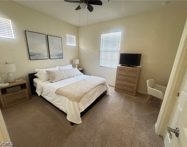 11907 Nalda Street - Photo Thumbnail 14
