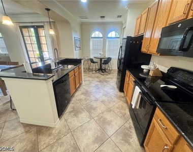11907 Nalda Street - Photo Thumbnail 4