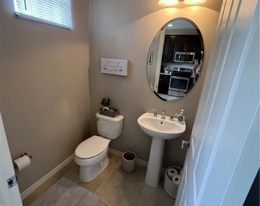 11875 Izarra Way - Photo Thumbnail 8