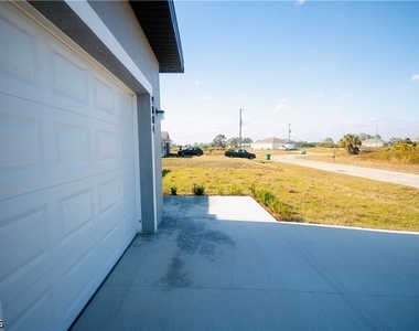 9004 W Justice Circle - Photo Thumbnail 37