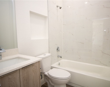 9004 W Justice Circle - Photo Thumbnail 30