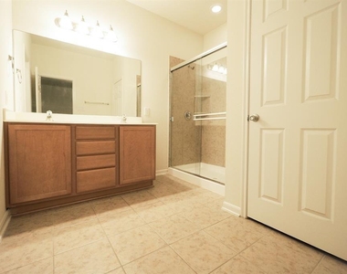 4426 S Vineyard Meadow Lane - Photo Thumbnail 11