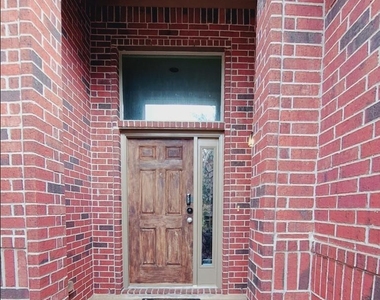 4426 S Vineyard Meadow Lane - Photo Thumbnail 1