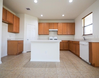 4426 S Vineyard Meadow Lane - Photo Thumbnail 8