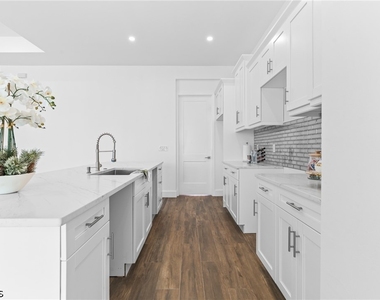 2803 44th Street Sw - Photo Thumbnail 25