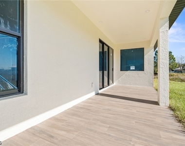 2803 44th Street Sw - Photo Thumbnail 33