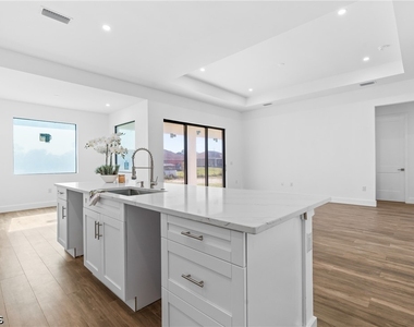 2803 44th Street Sw - Photo Thumbnail 26