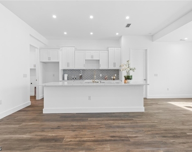 2803 44th Street Sw - Photo Thumbnail 21